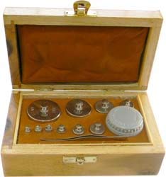 D.P. Lab Instruments Analytical Weight Box Class “A” | Precision Calibration Weights Set 1mg–200g | Stainless Steel/Brass C.P. | Tested with Certificate