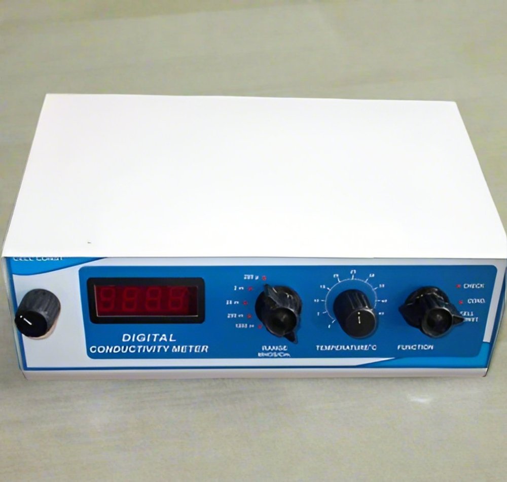 ST - 213 Digital Conductivity Meter - laboratorydeal