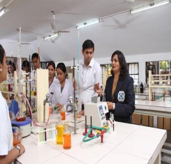 Pharmaceutical Chemistry Lab Equipment Collection - laboratorydeal